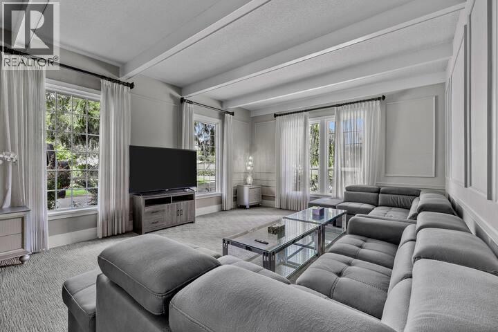  2065 Long Street, Kelowna