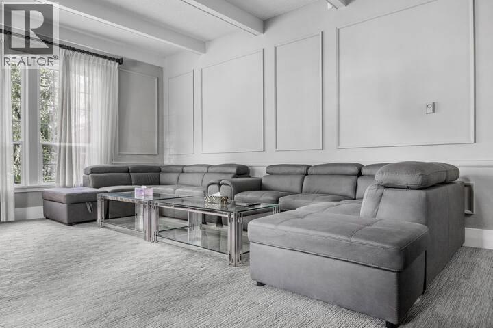  2065 Long Street, Kelowna