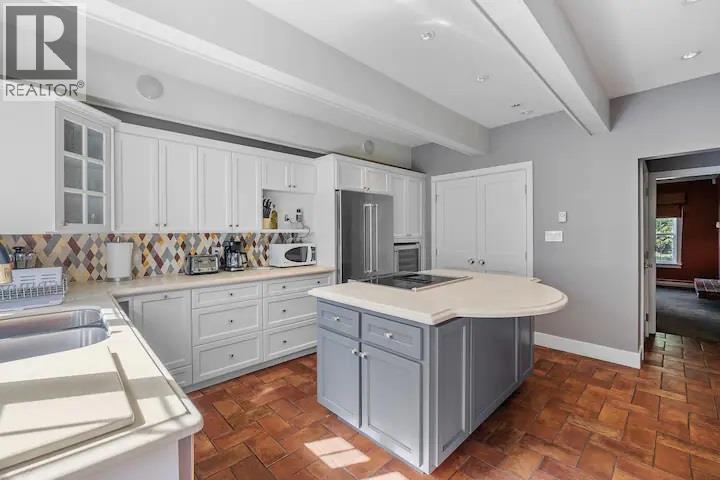  2065 Long Street, Kelowna