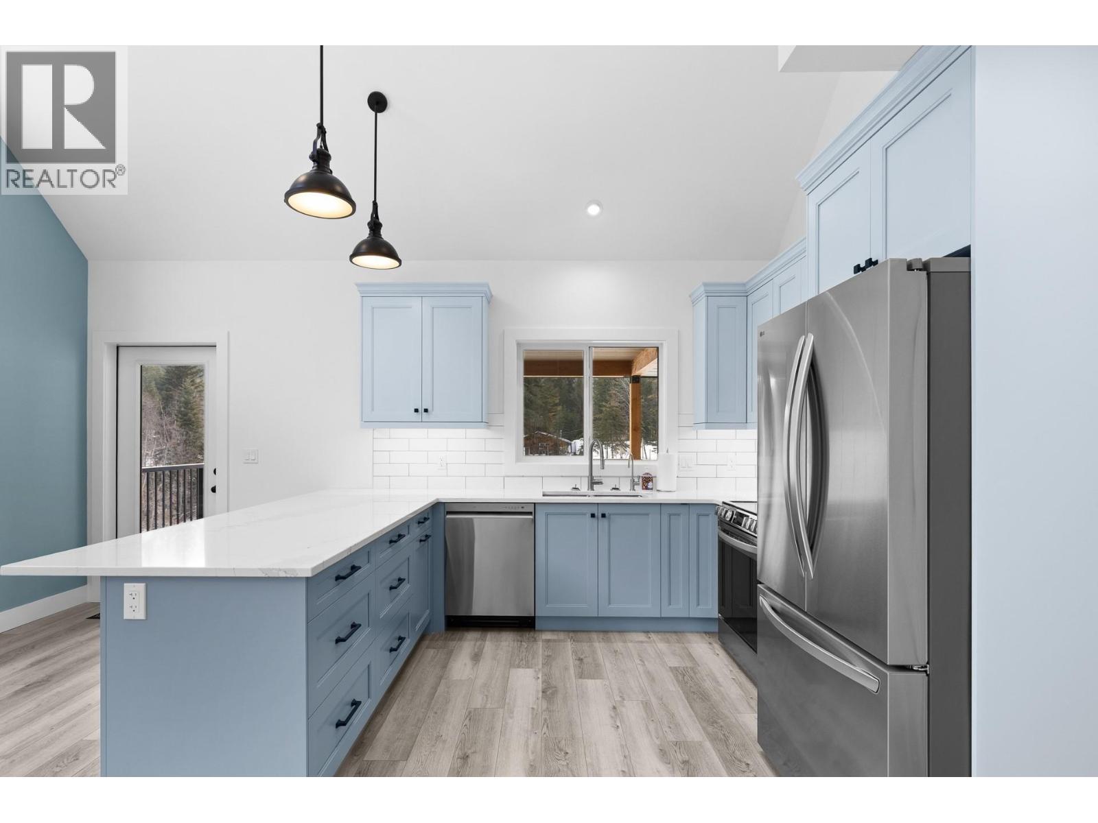 645 Grand Oro Road, Kaleden