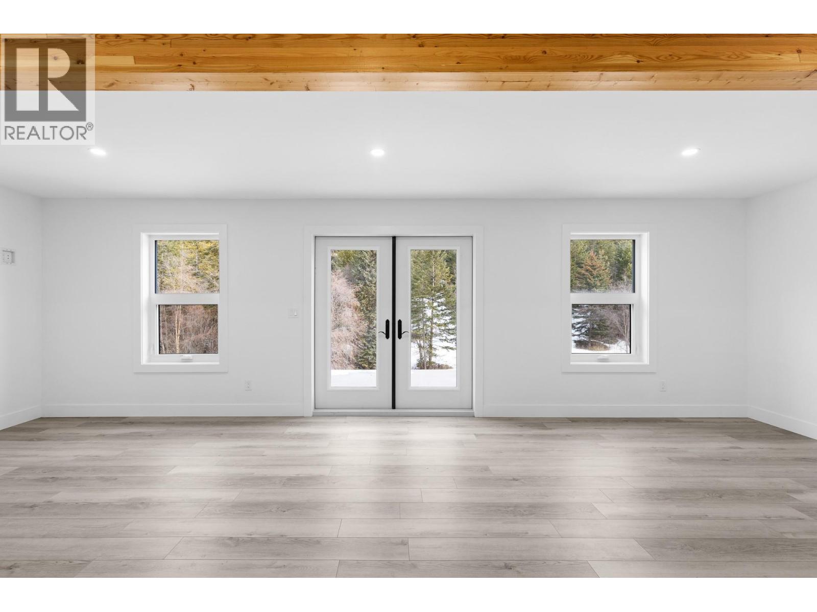 645 Grand Oro Road, Kaleden