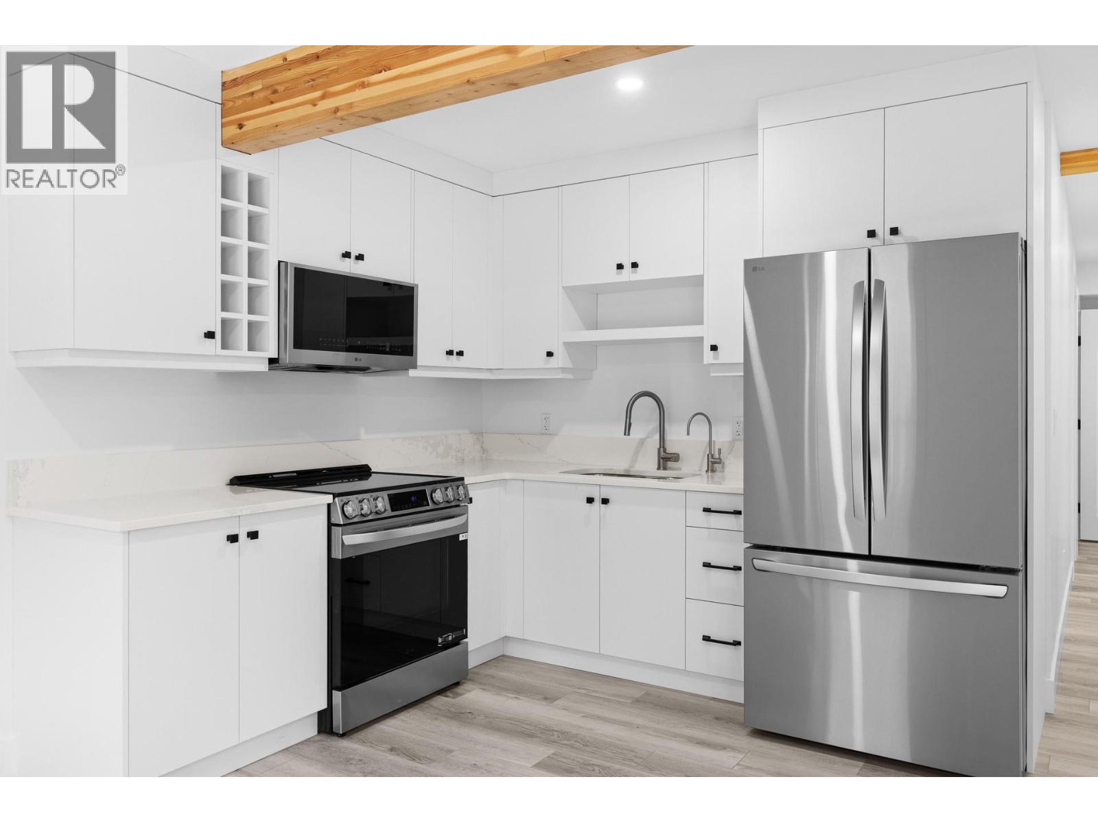 645 Grand Oro Road, Kaleden