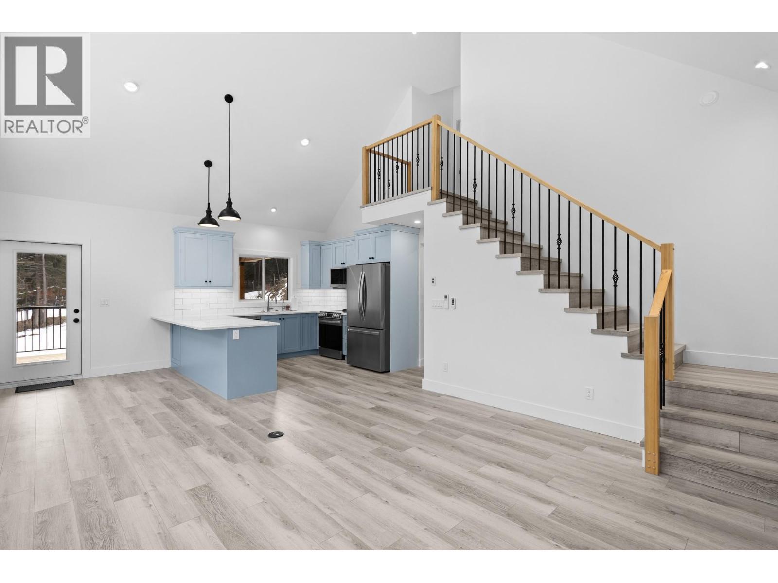 645 Grand Oro Road, Kaleden