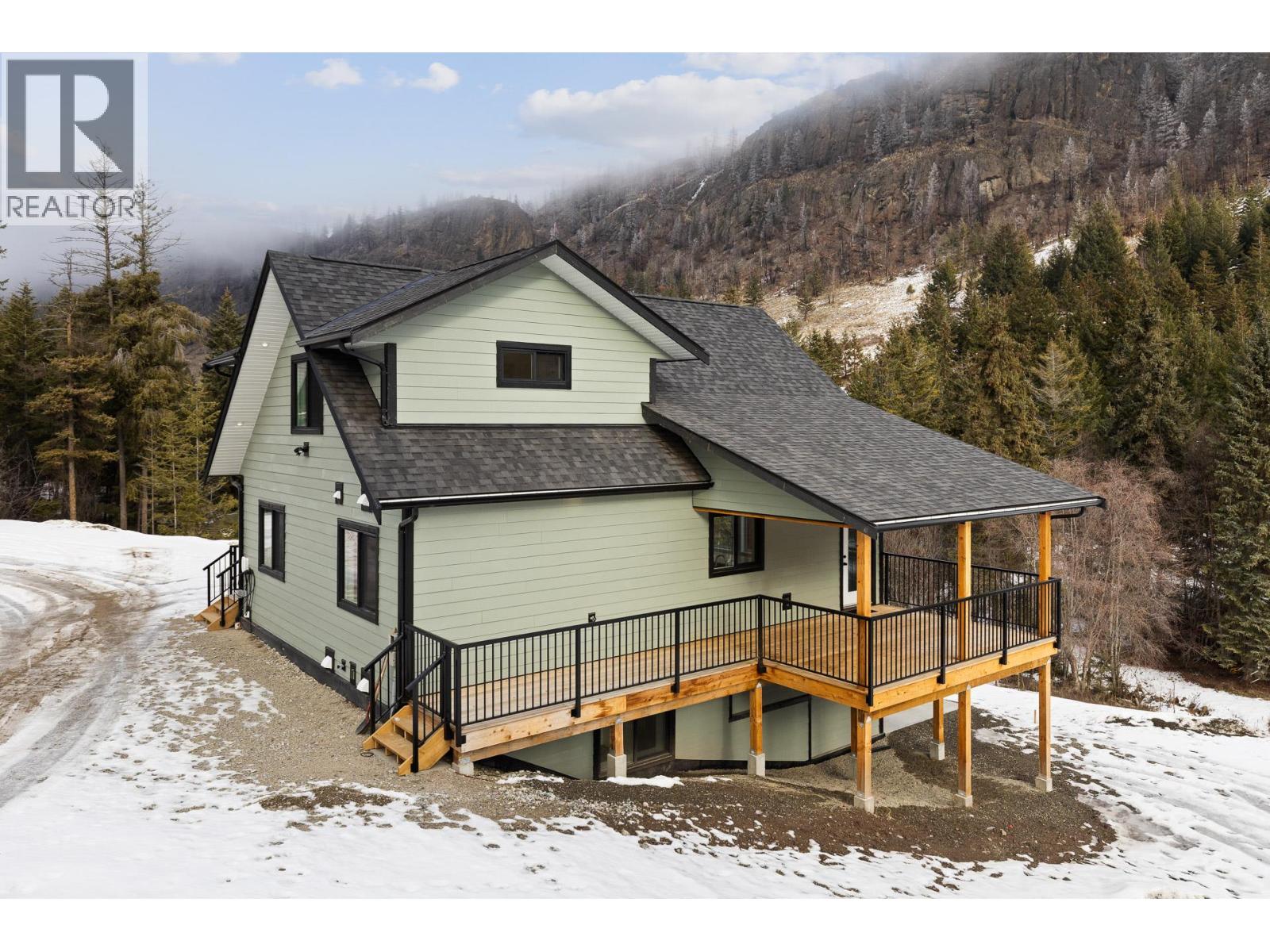 645 Grand Oro Road, Kaleden