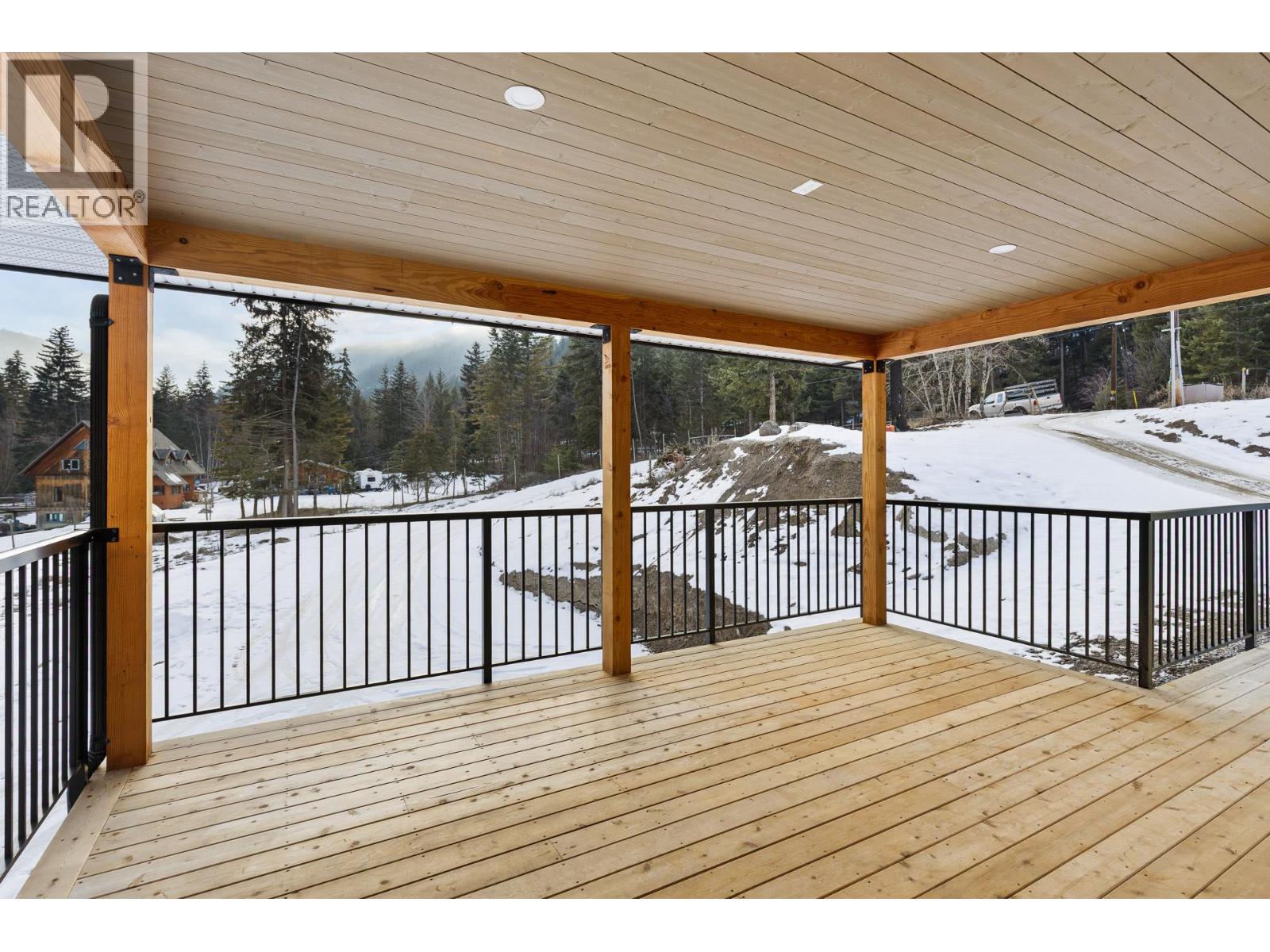 645 Grand Oro Road, Kaleden