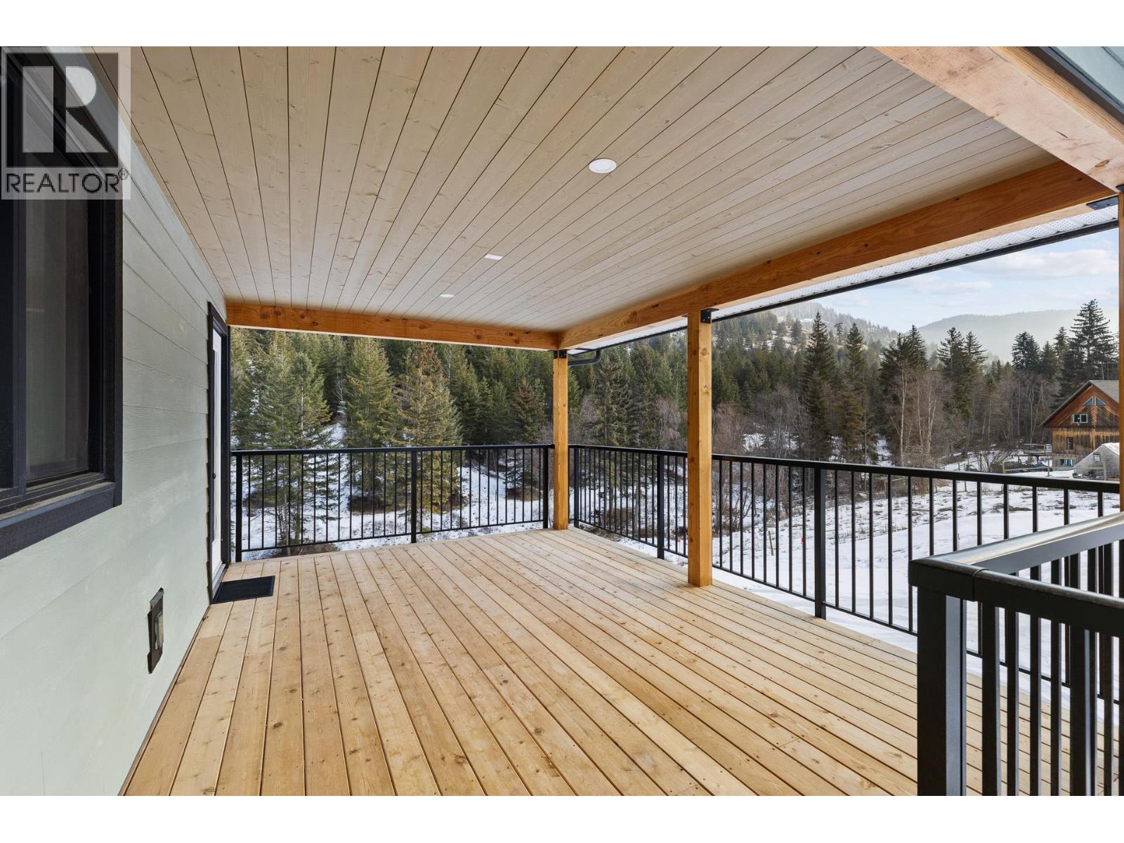 645 Grand Oro Road, Kaleden