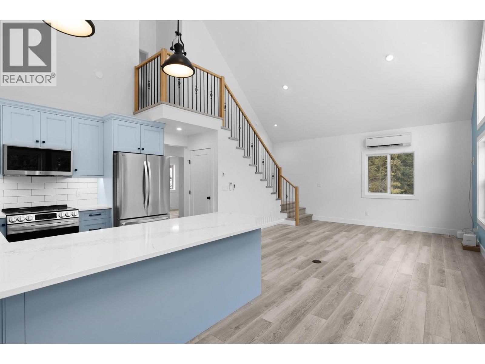 645 Grand Oro Road, Kaleden