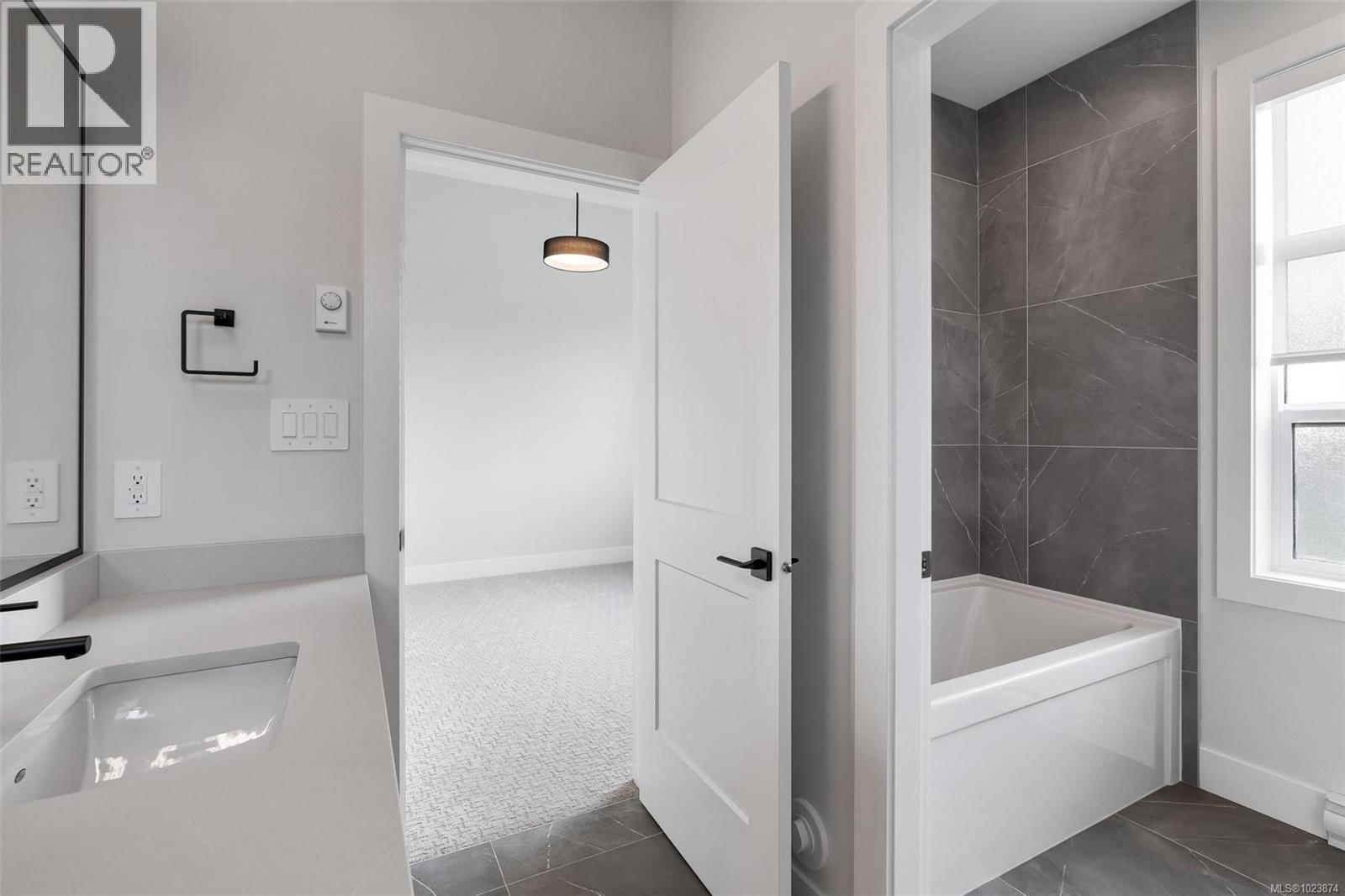 1406 Sandstone Lane, Langford