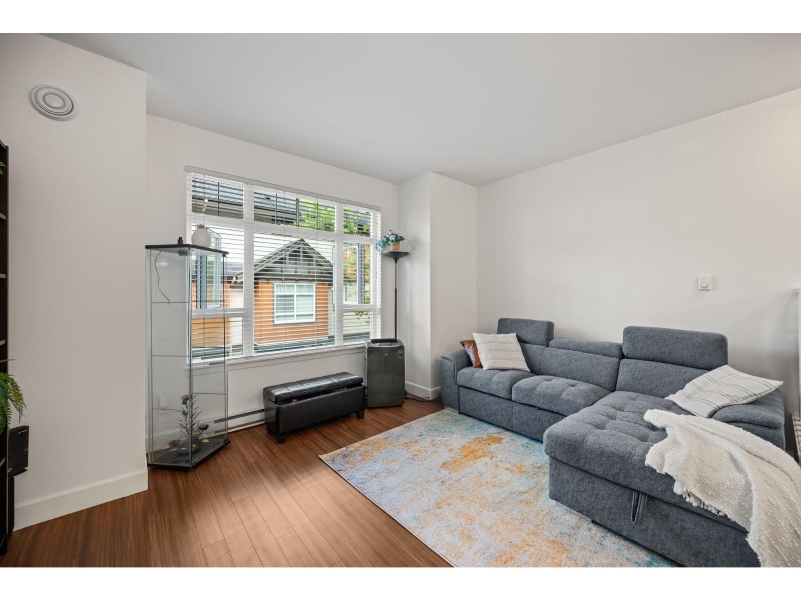 101 2979 156 STREET, Surrey