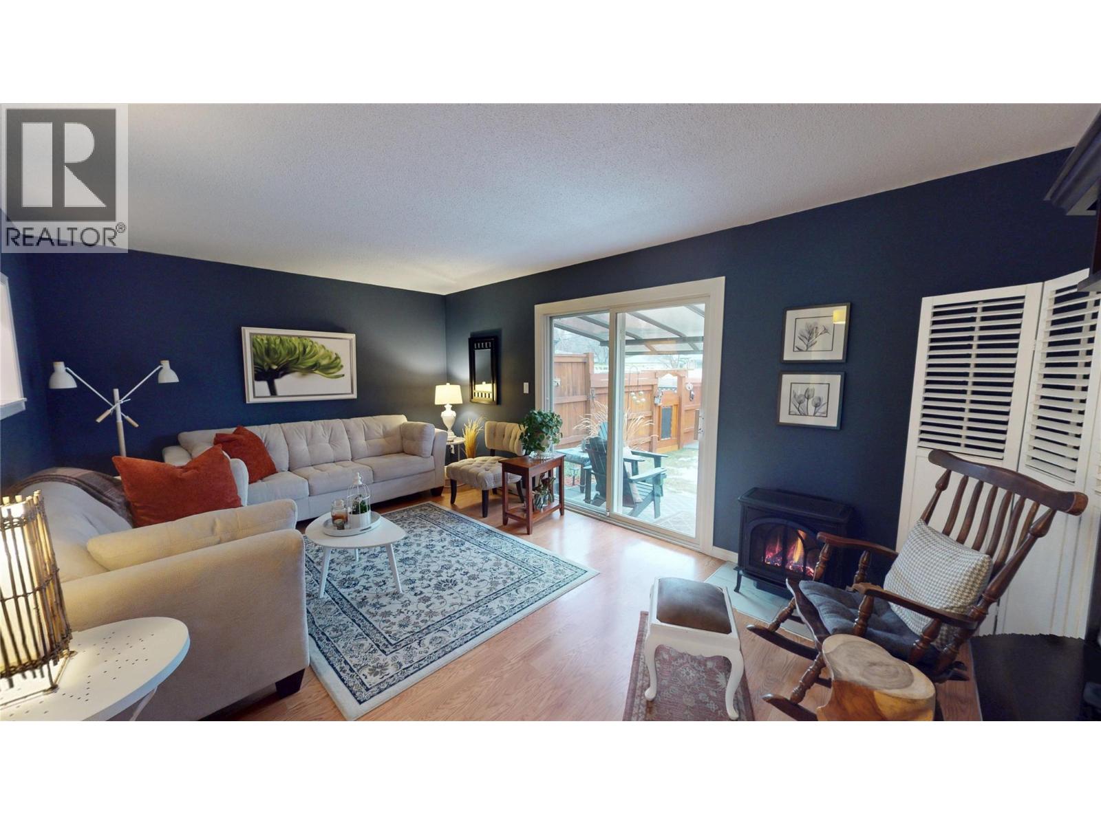 118 23rd Avenue S Unit# 2, Cranbrook