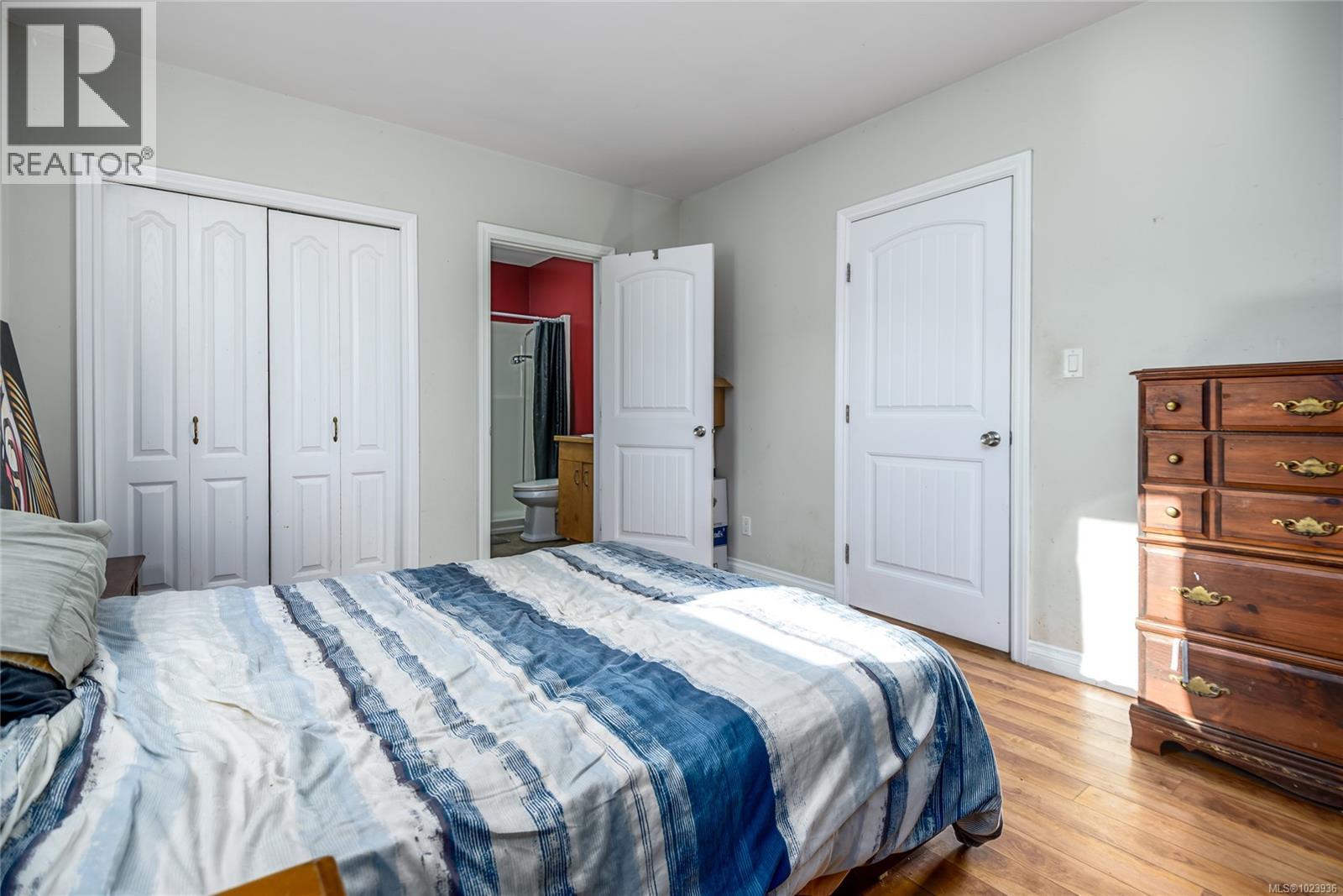 18 3216 Back Rd, Comox