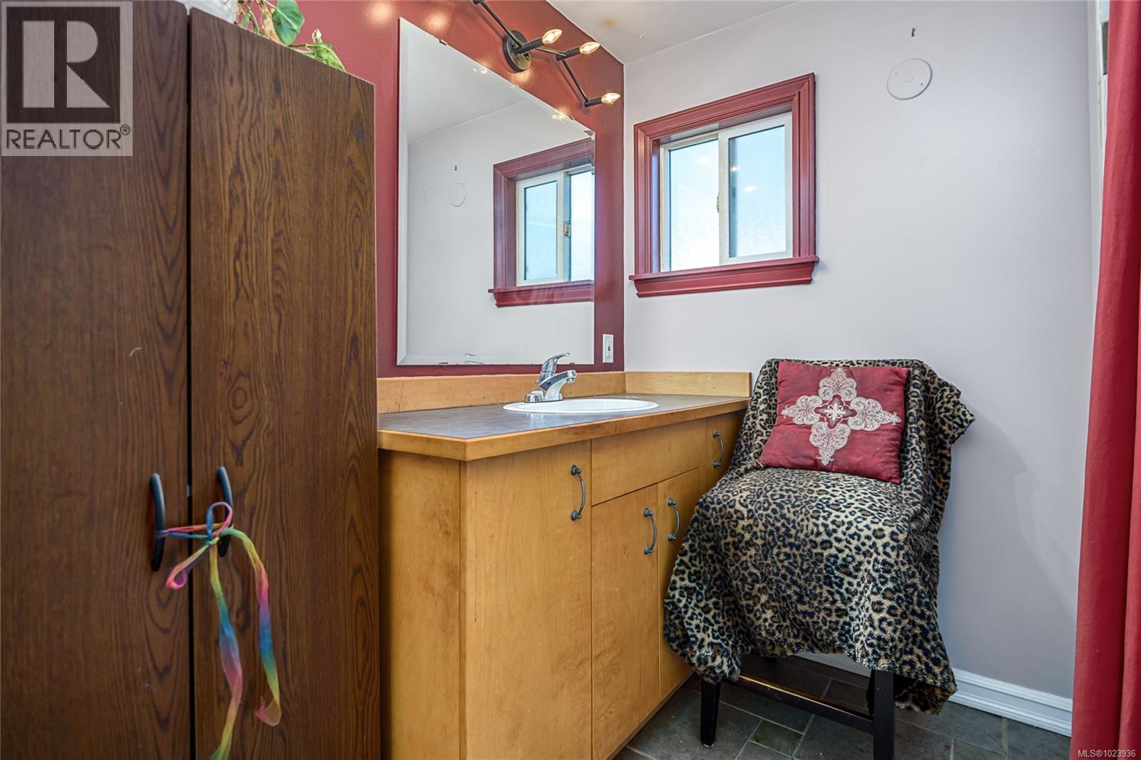 18 3216 Back Rd, Comox