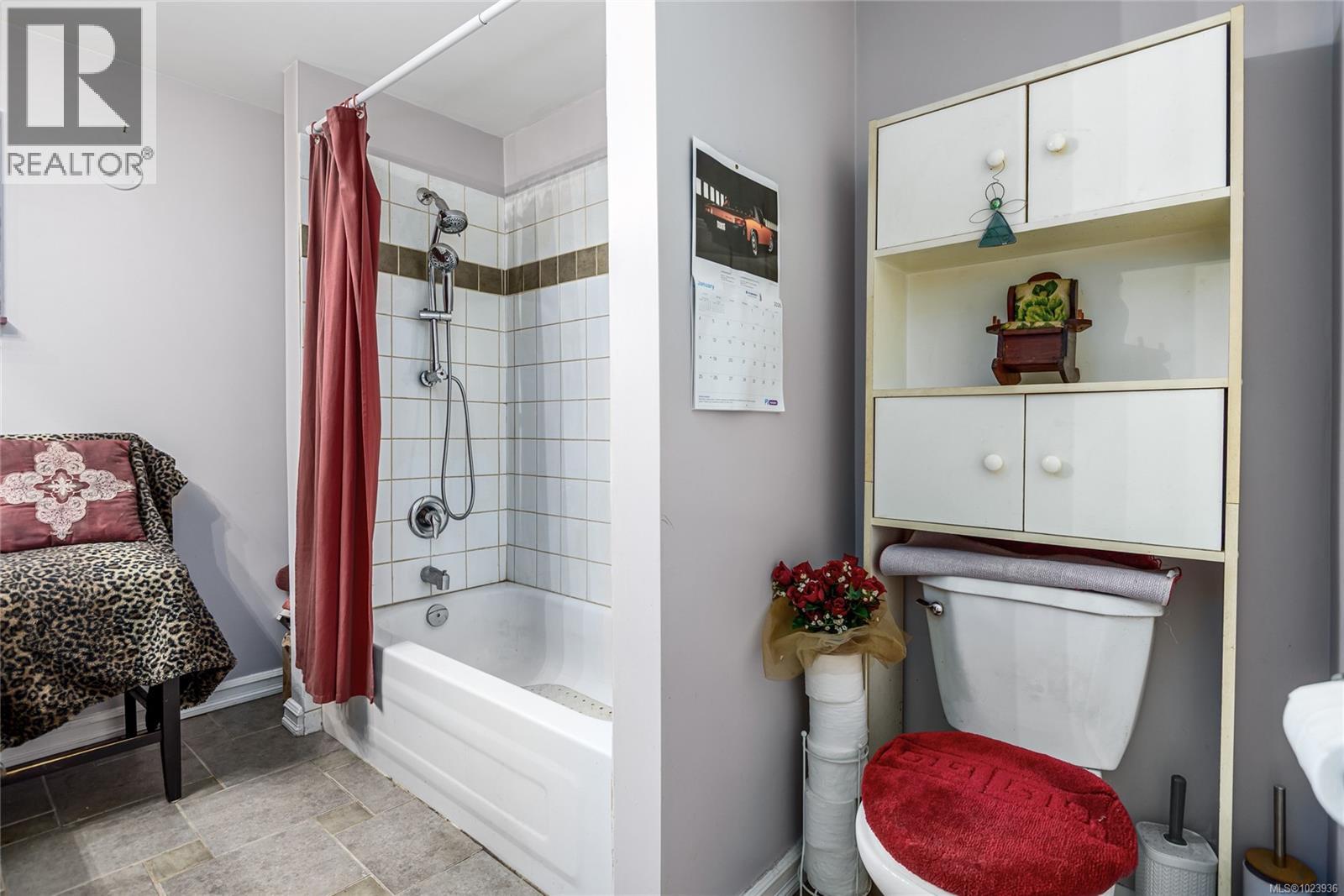 18 3216 Back Rd, Comox