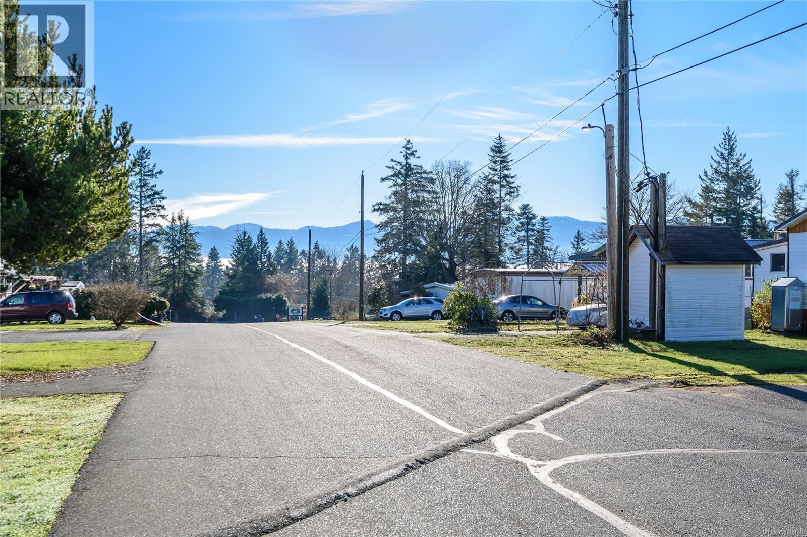 18 3216 Back Rd, Comox