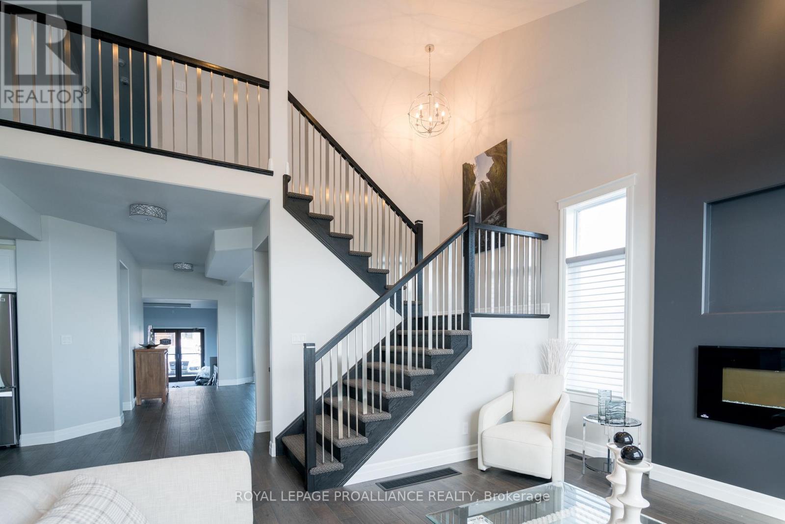 62 HAMPTON RIDGE DRIVE - 21