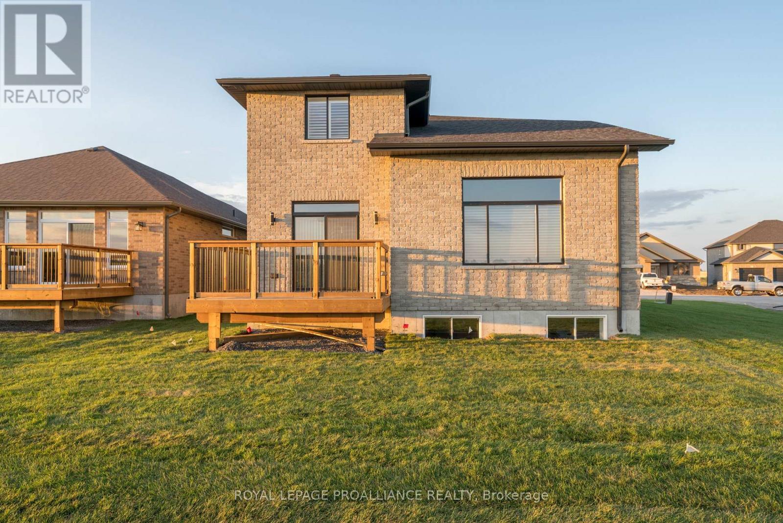 62 HAMPTON RIDGE DRIVE - 40