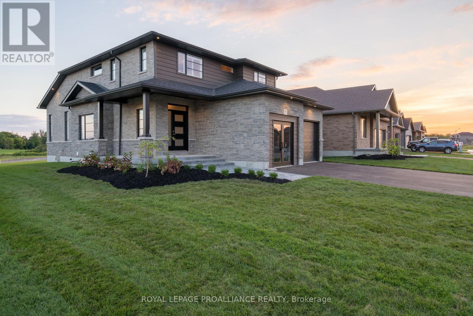 62 HAMPTON RIDGE DRIVE - 5