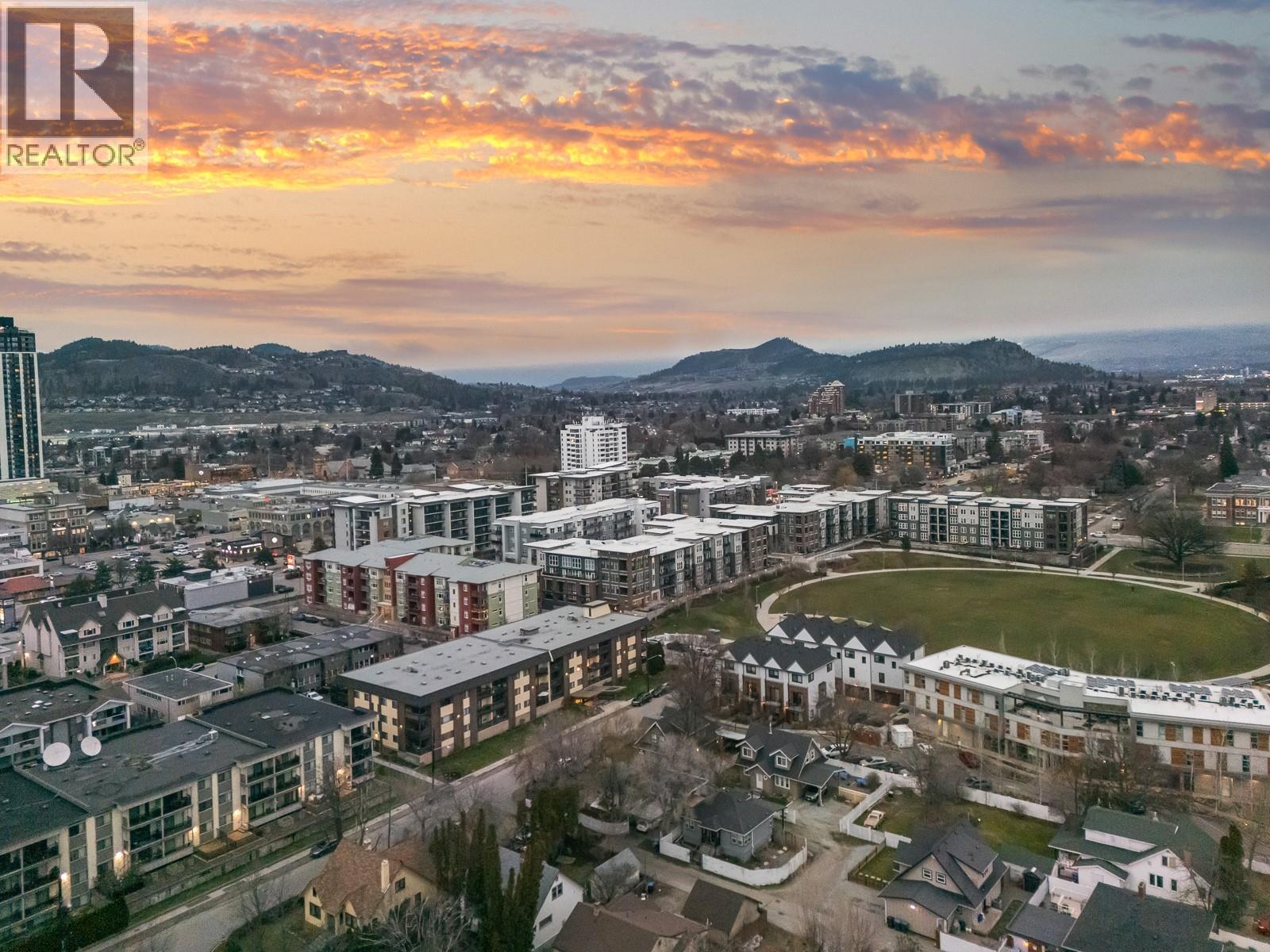 PH12 1775 Chapman Place, Kelowna