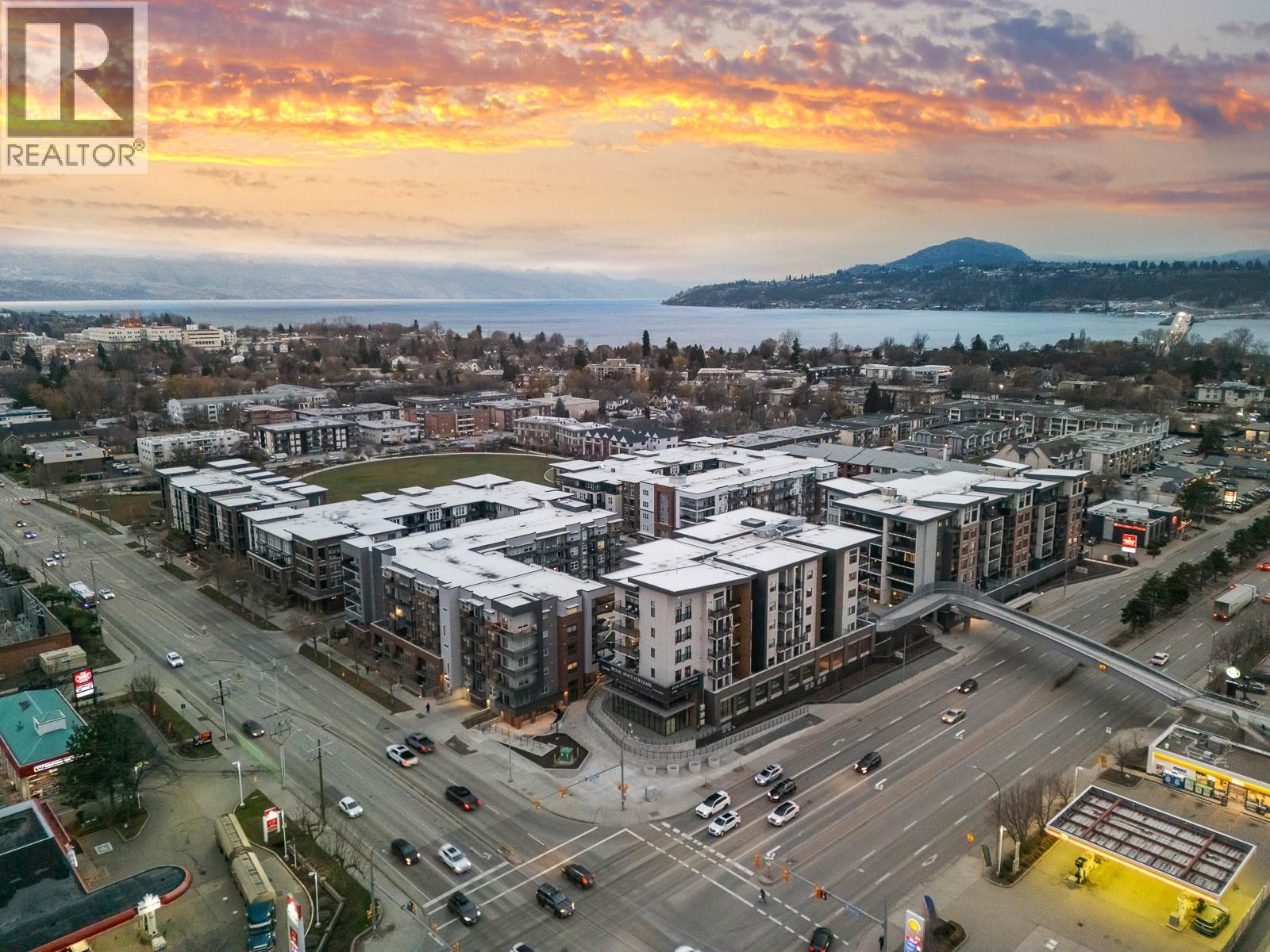 PH12 1775 Chapman Place, Kelowna