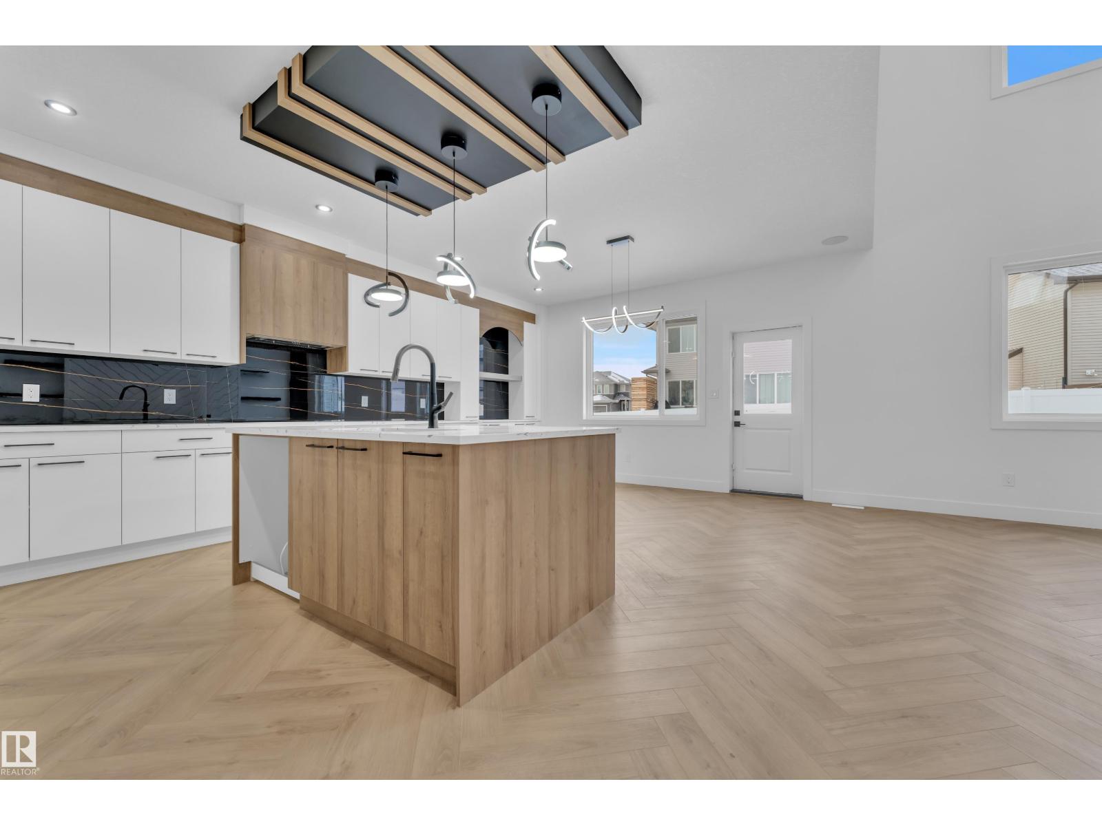 749 ASTORIA WY, Devon