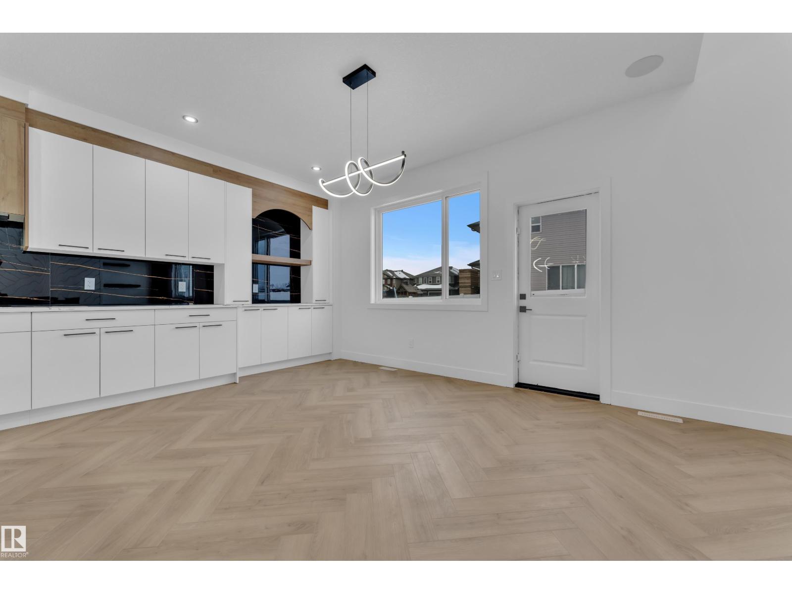 749 ASTORIA WY, Devon