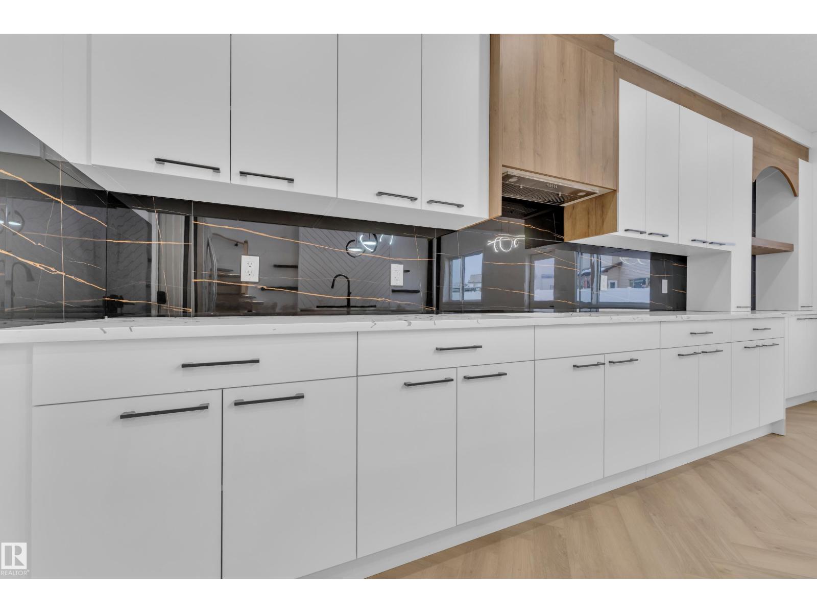 749 ASTORIA WY, Devon