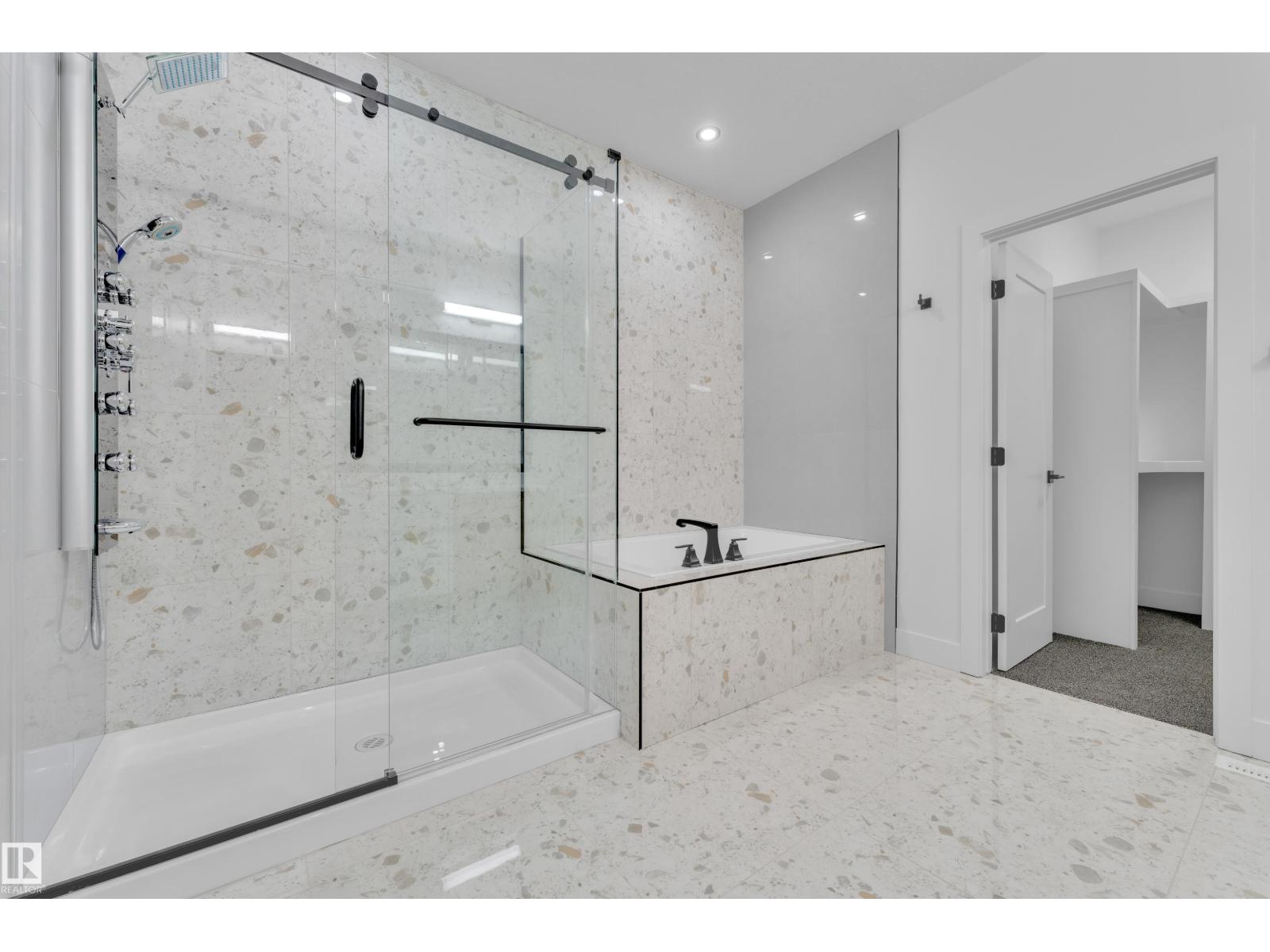 749 ASTORIA WY, Devon