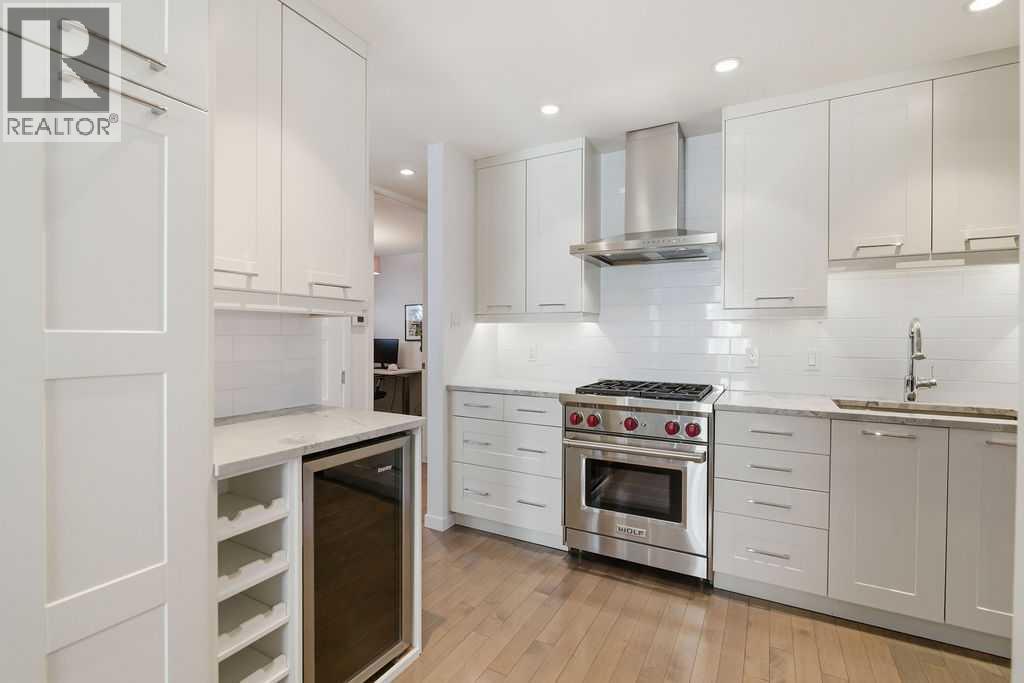 Single Family House Bungalow for Sale in  Lane Crescent SW Lakeview Calgary 