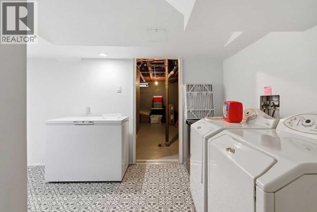 Single Family House Bungalow for Sale in  Lane Crescent SW Lakeview Calgary 