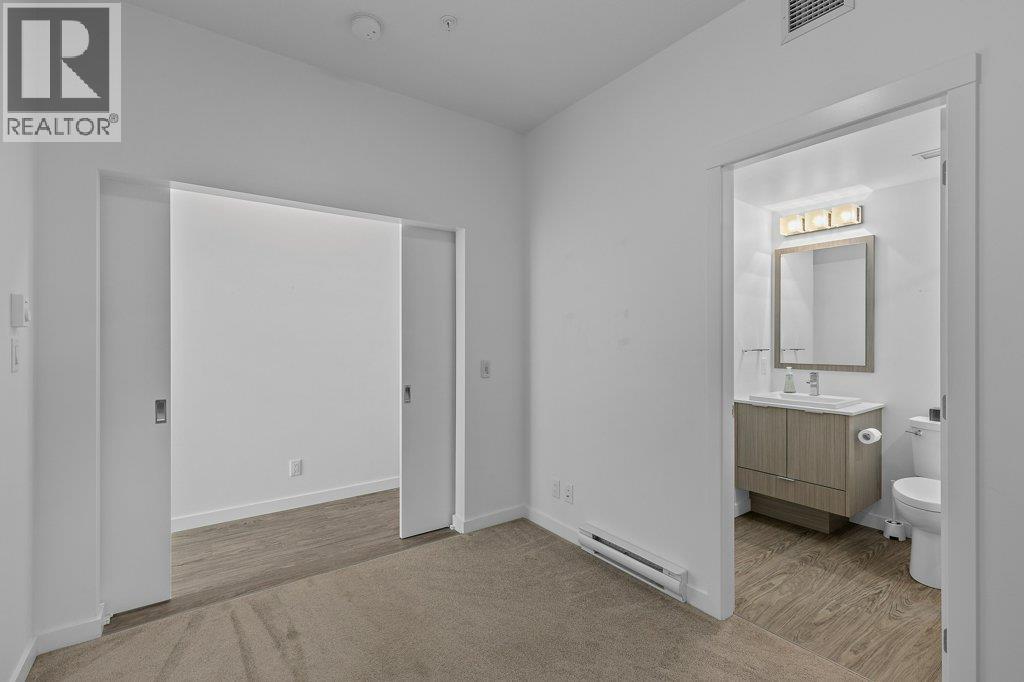 302 1770 Richter Street, Kelowna