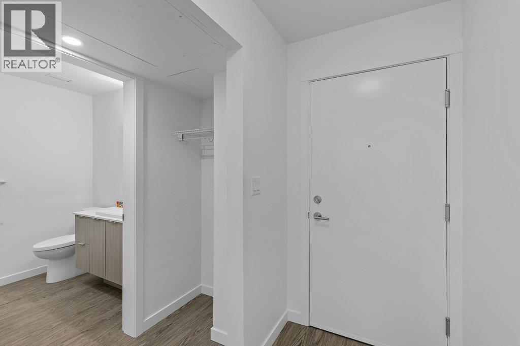 302 1770 Richter Street, Kelowna