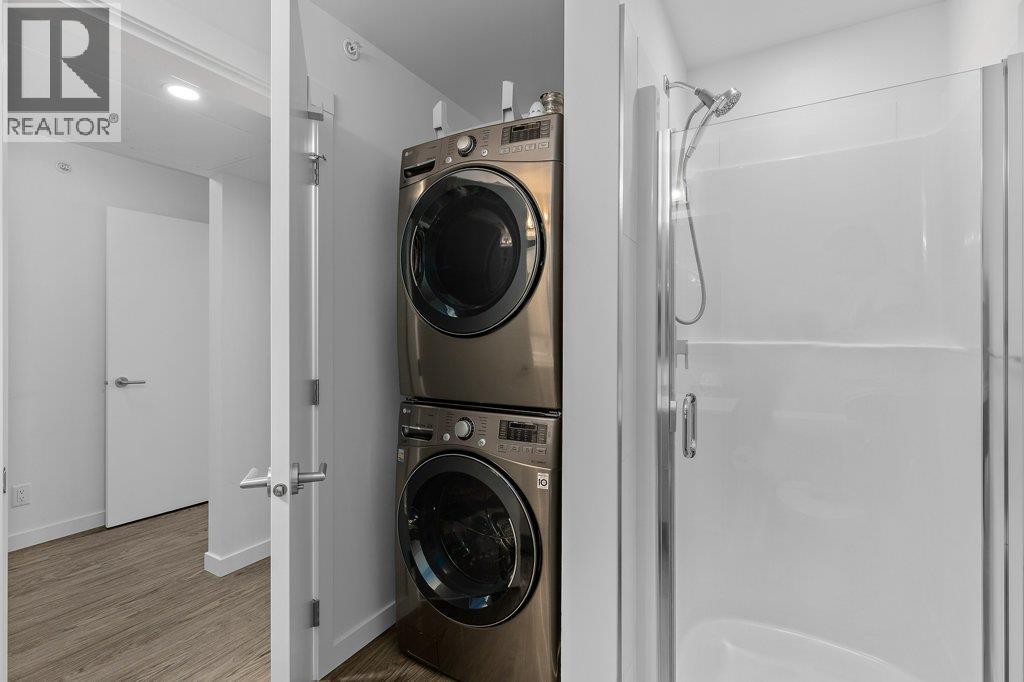 302 1770 Richter Street, Kelowna