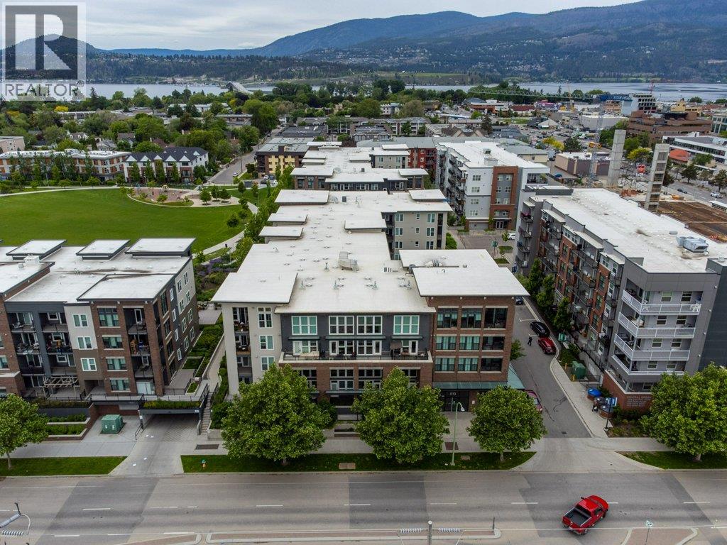 302 1770 Richter Street, Kelowna