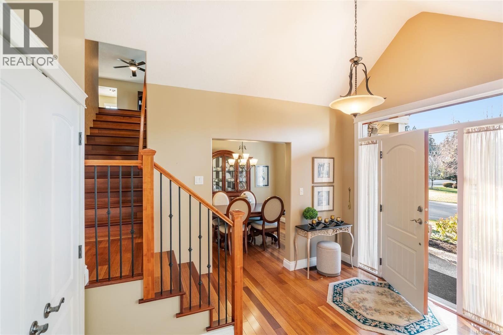 550 Falcon Crt, Parksville