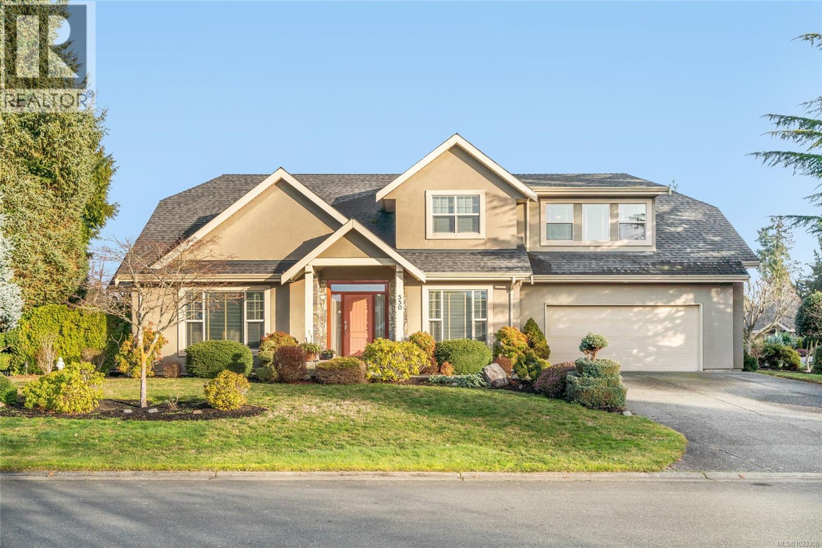 550 Falcon Crt, Parksville