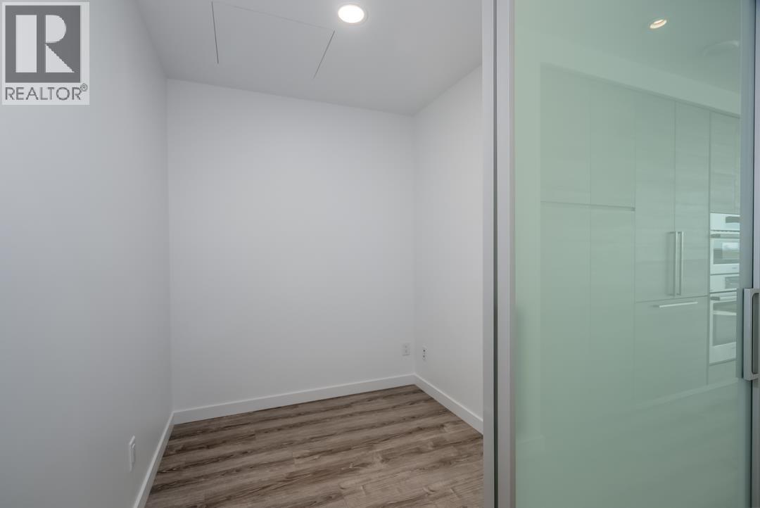 3907 680 QUAYSIDE DRIVE, New Westminster