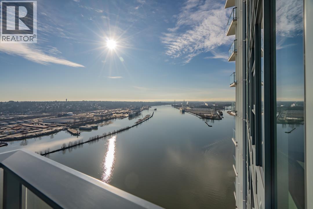 3907 680 QUAYSIDE DRIVE, New Westminster