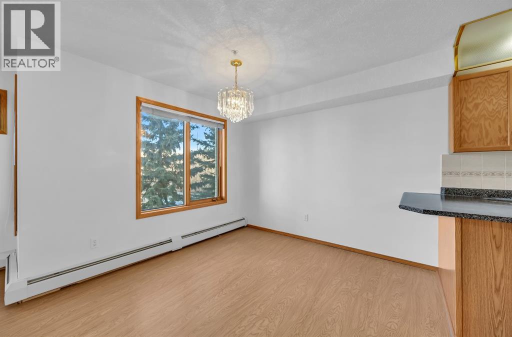 Single Family House for Sale in   Sierra Morena Boulevard SW Signal Hill Calgary 