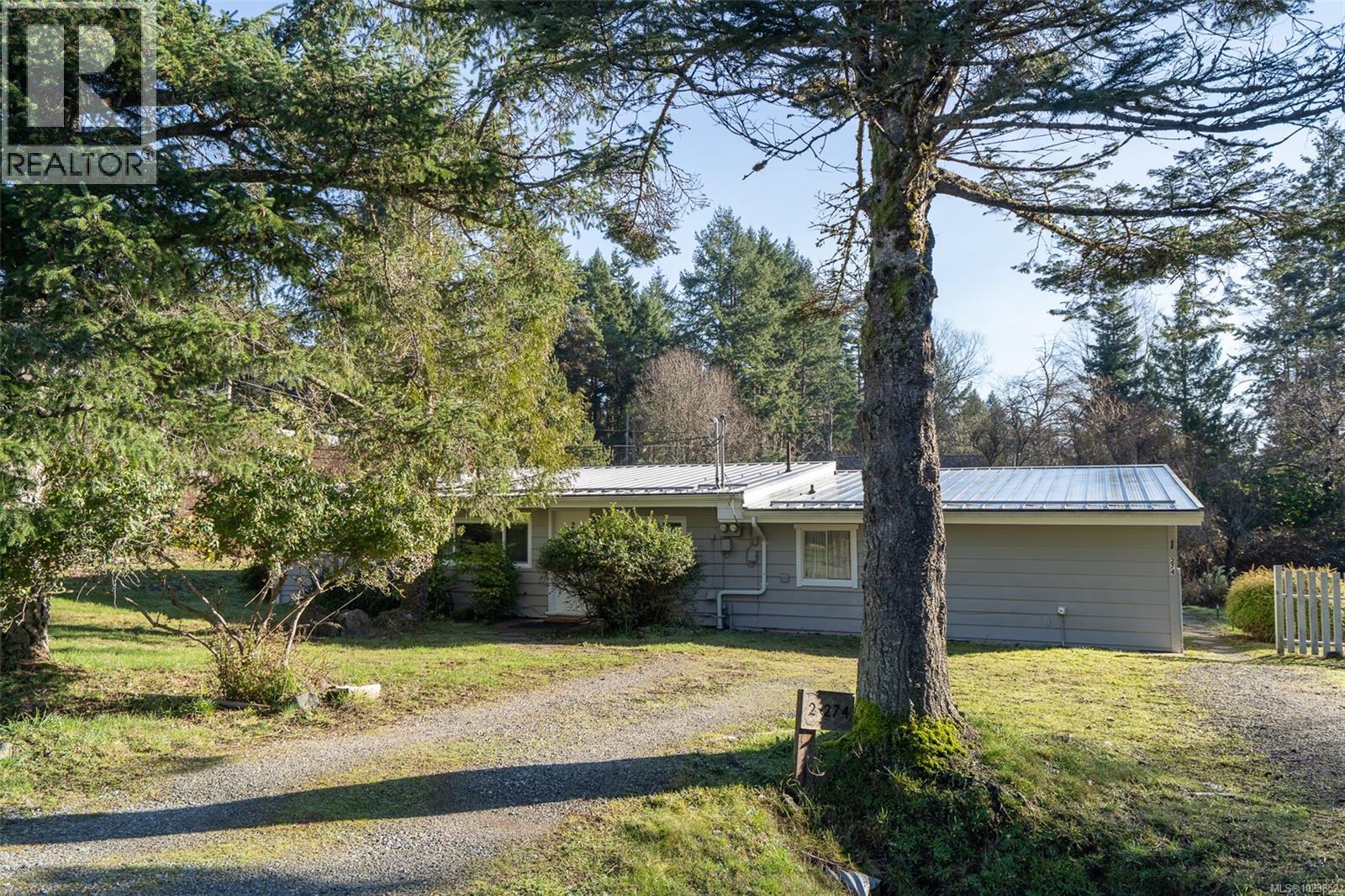 274 Park Dr, Salt Spring
