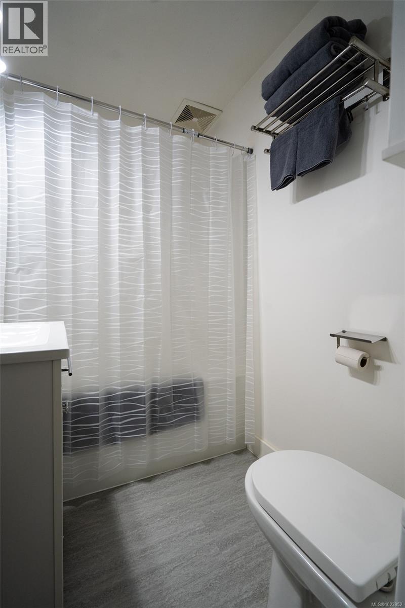 274 Park Dr, Salt Spring