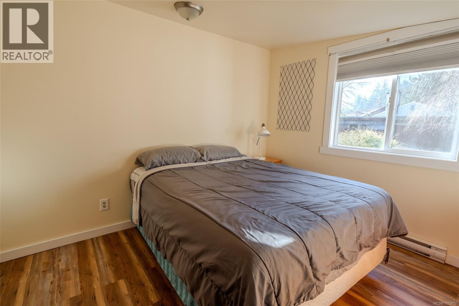 274 Park Dr, Salt Spring