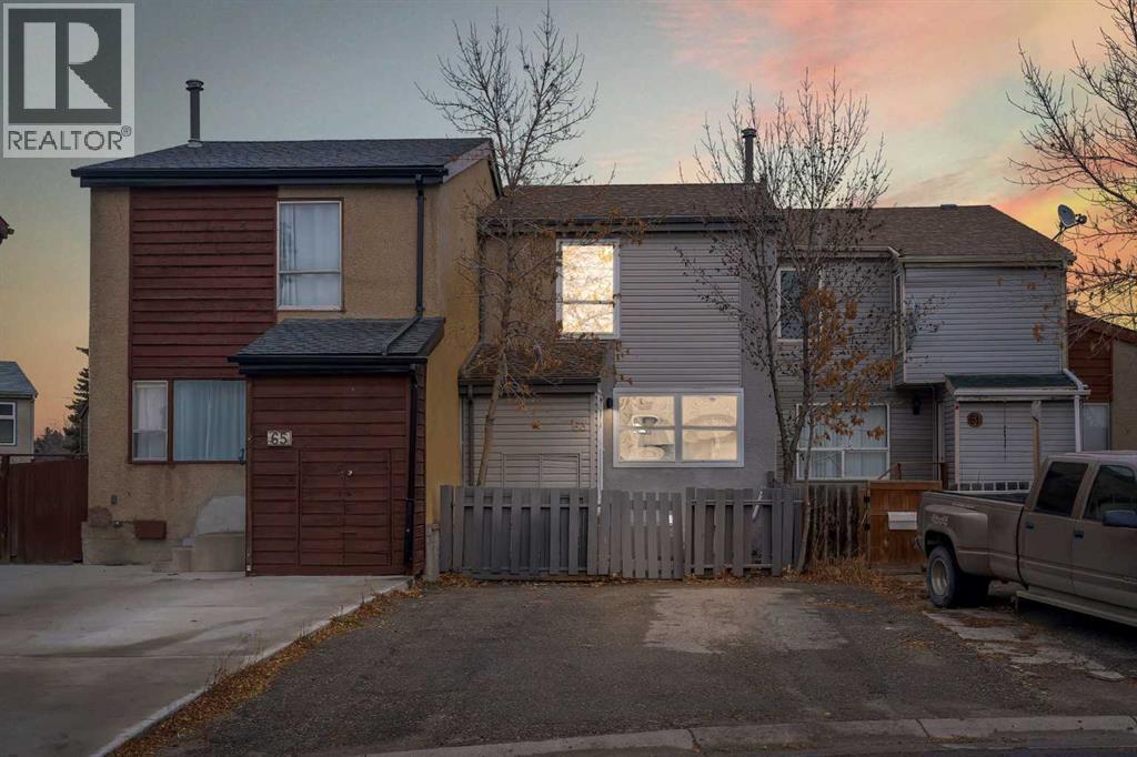 Single Family House for Sale in  Penworth Close SE Penbrooke Meadows Calgary 