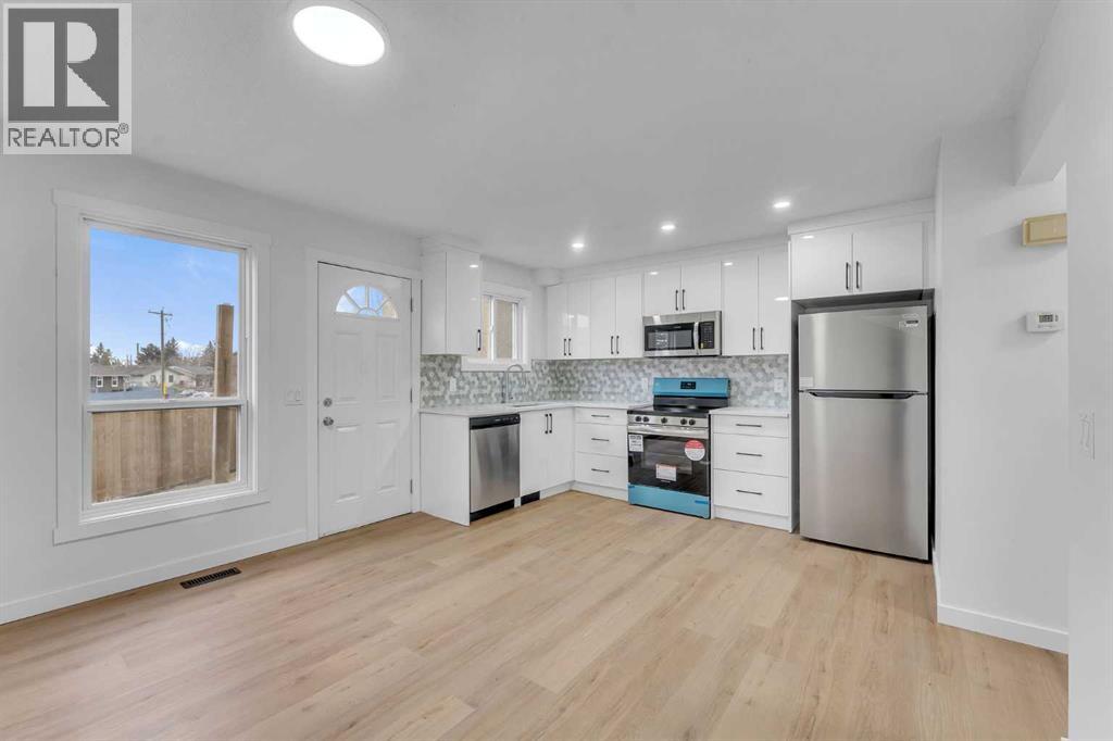 Single Family House for Sale in  Penworth Close SE Penbrooke Meadows Calgary 