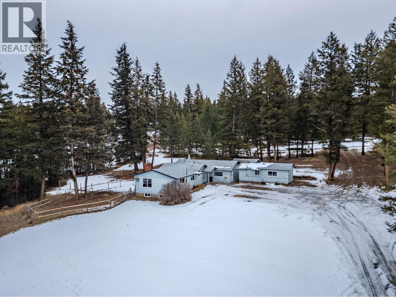 3559 S CARIBOO 97 HIGHWAY, Lac La Hache