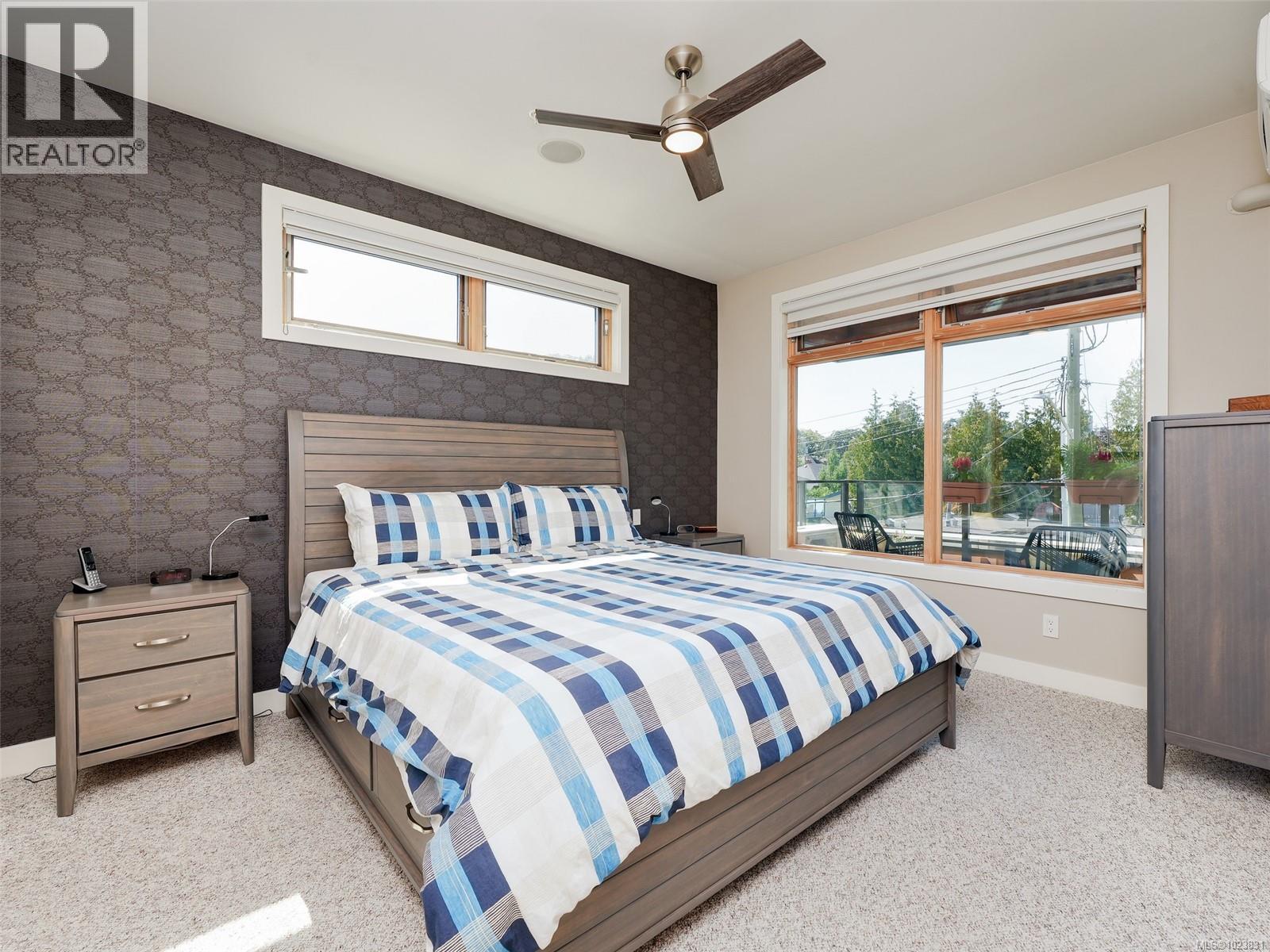 202 1969 Oak Bay Ave, Victoria