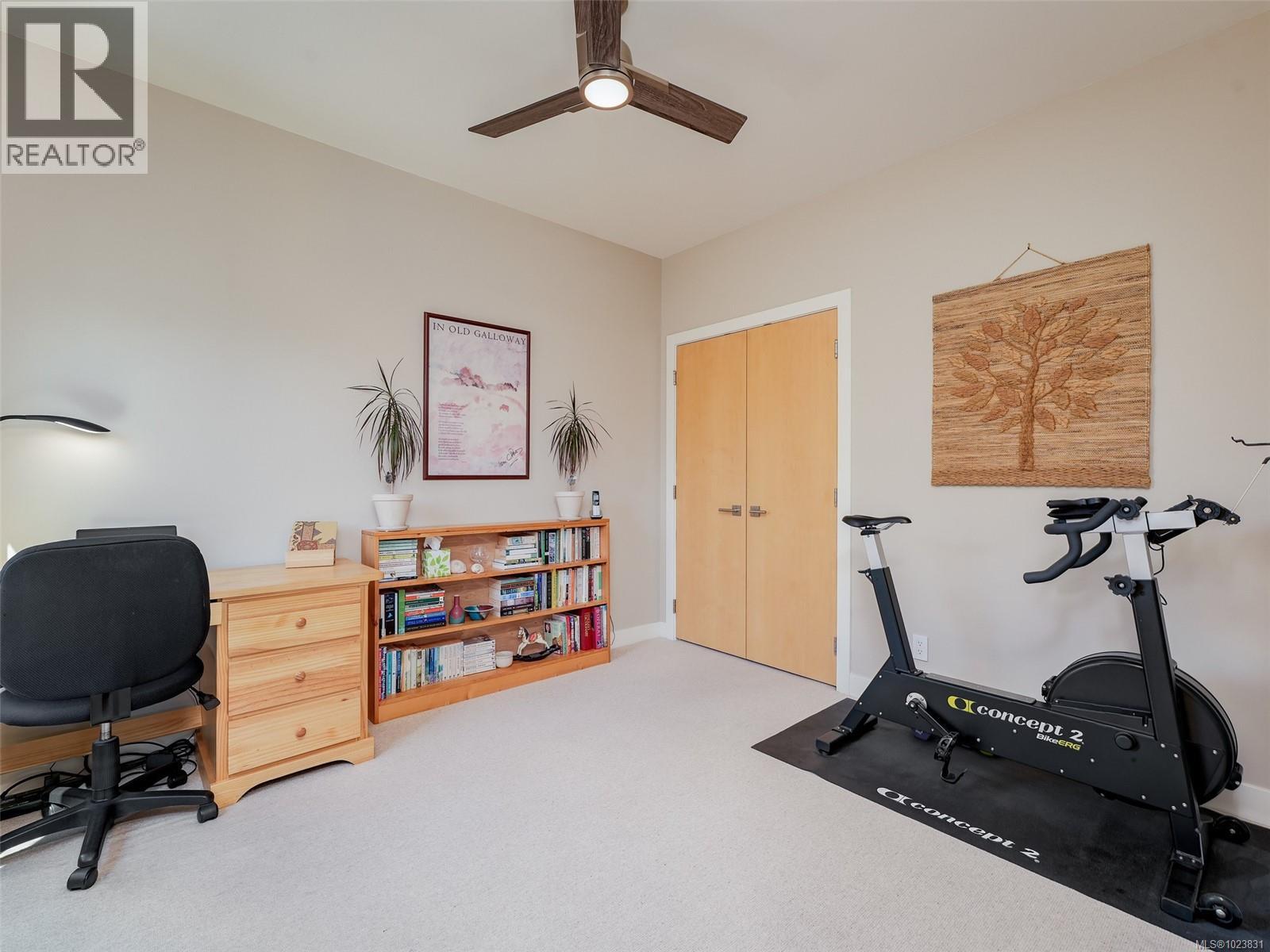 202 1969 Oak Bay Ave, Victoria