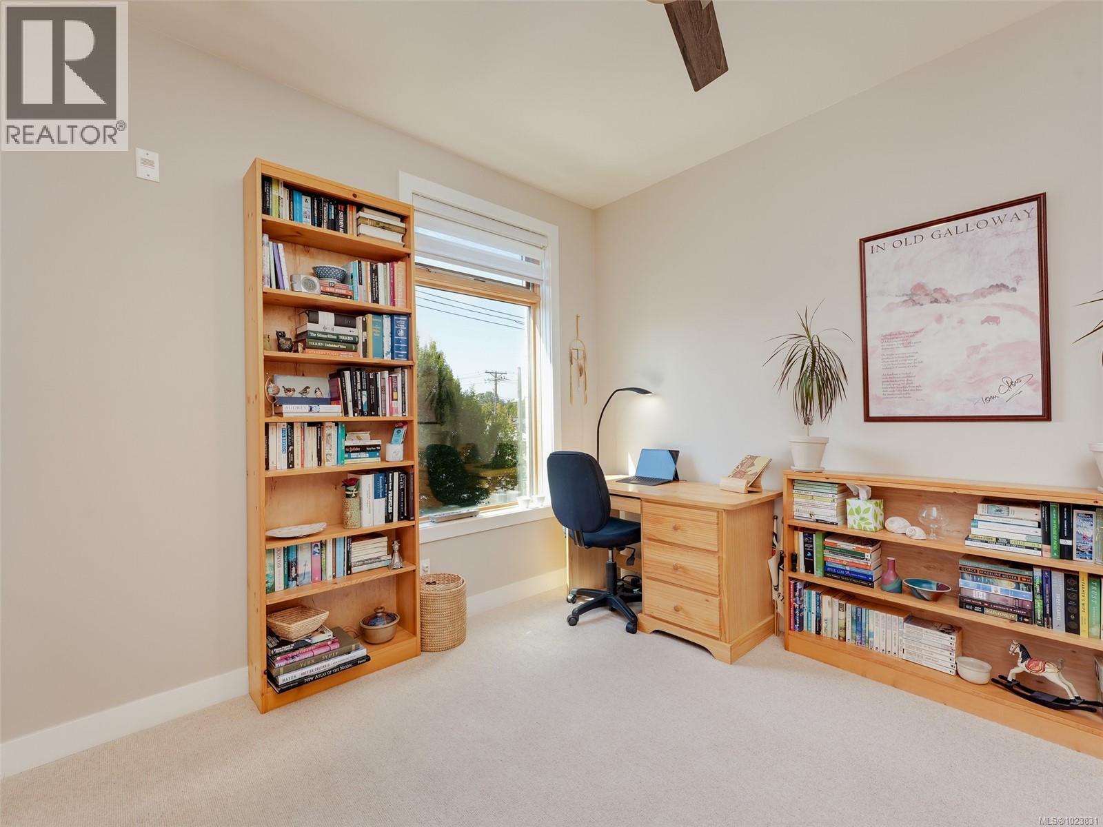 202 1969 Oak Bay Ave, Victoria