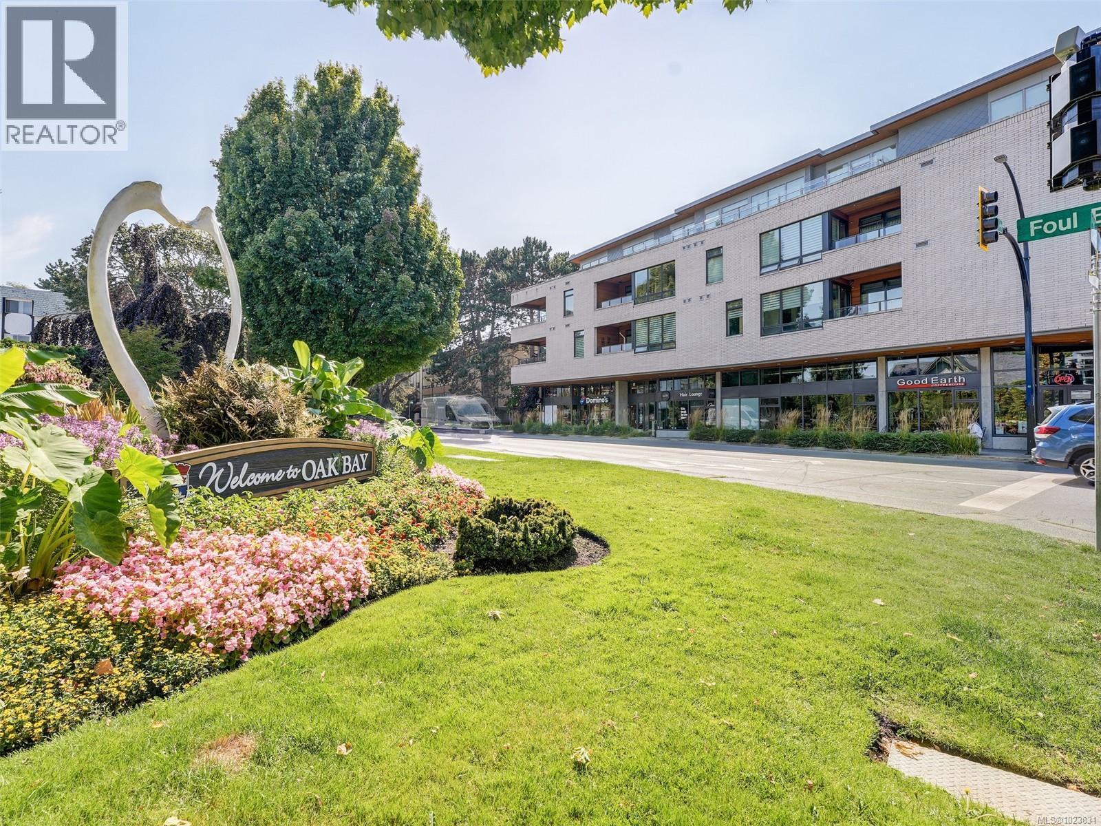 202 1969 Oak Bay Ave, Victoria