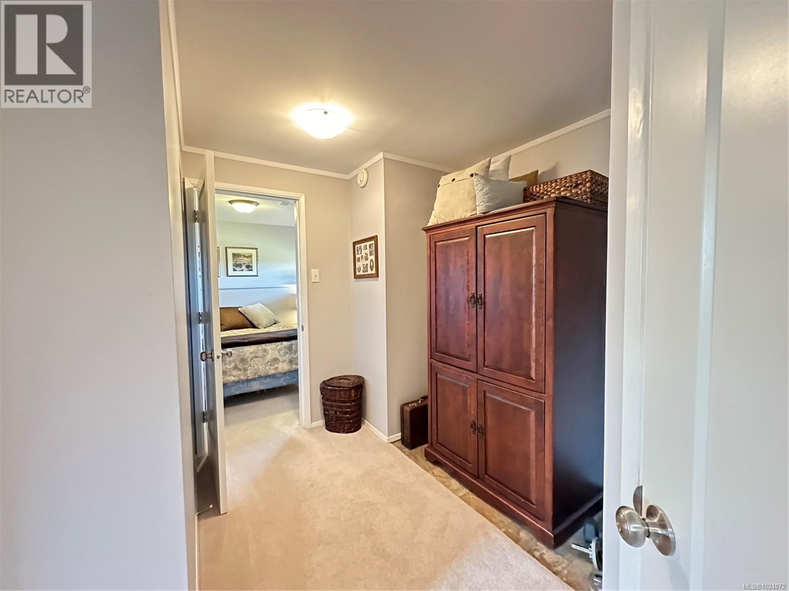 2524 Woodland Dr, Port McNeill