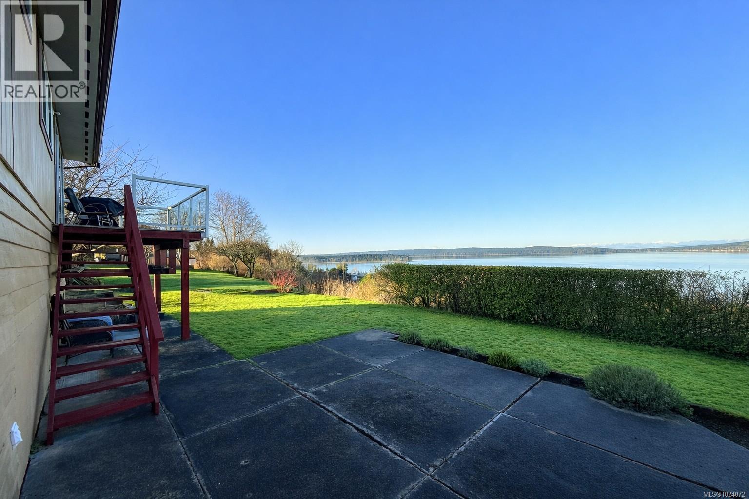 2524 Woodland Dr, Port McNeill